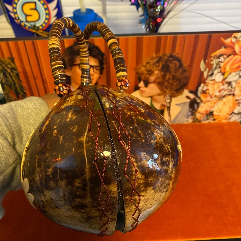 Authentic Coconut Shell Purse - Picture 2 of 6